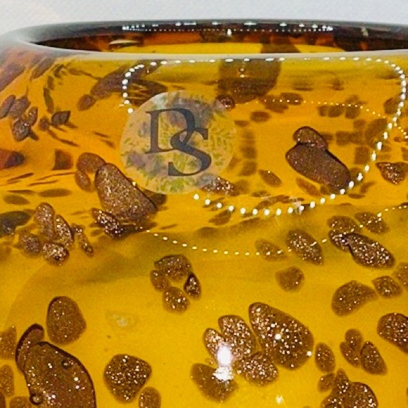 Diamond Star Corp (DS) Amber and Gold Round Hand Blown Vase - Picture 4 of 9